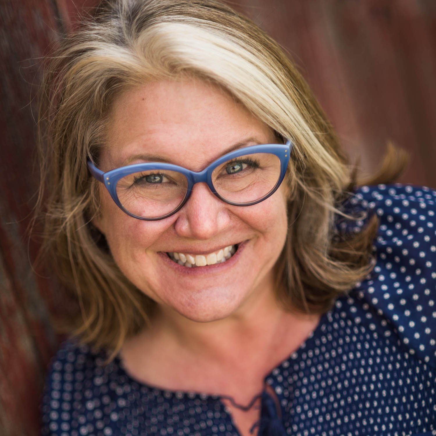 Head Shot ET Square (1)