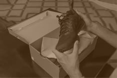 shoes-box-picture-id848132494
